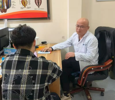 保山市|男科医师高朋磊：守护男性健康，专业男科诊疗